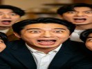 拍朋友翻白眼的表情包，用“连拍+搞怪”