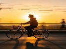 下班路上拍夕阳，路人和电线杆太碍眼？试“摇拍”