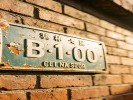  拍路牌、拍门牌，单拍太无聊？加一个“指向”就活了