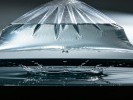 拍水滴落下的瞬间，用塑料袋滴水