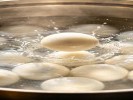 拍煮汤圆浮起的瞬间，用慢动作